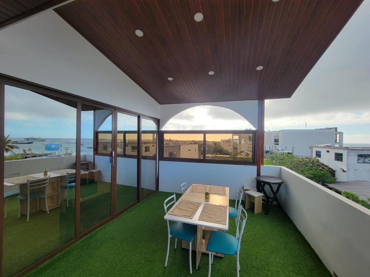 Hostal Gosén Puerto Baquerizo Moreno Kültér fotó